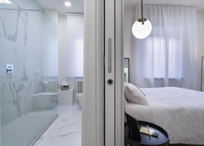 Lombardy Voghera Room