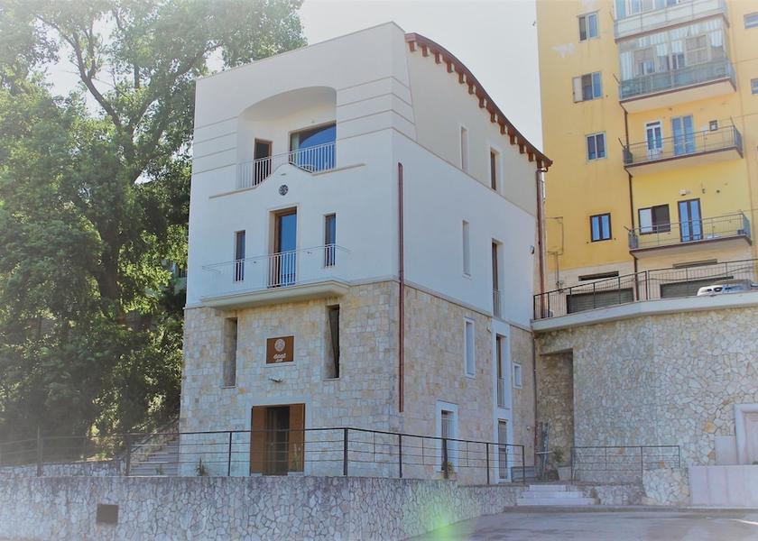 Puglia Troia Primary image