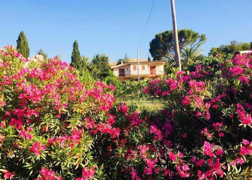Sicily Santa Ninfa Exterior Detail