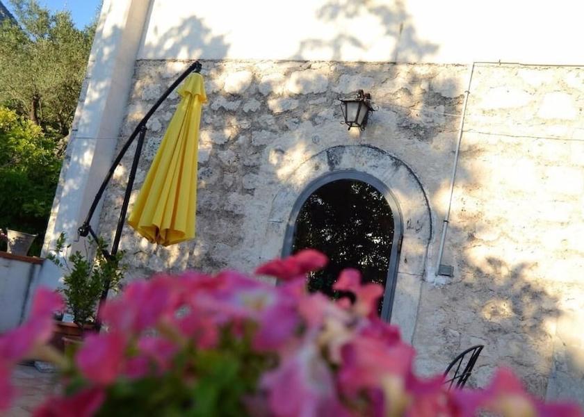 Abruzzo Pacentro Exterior Detail