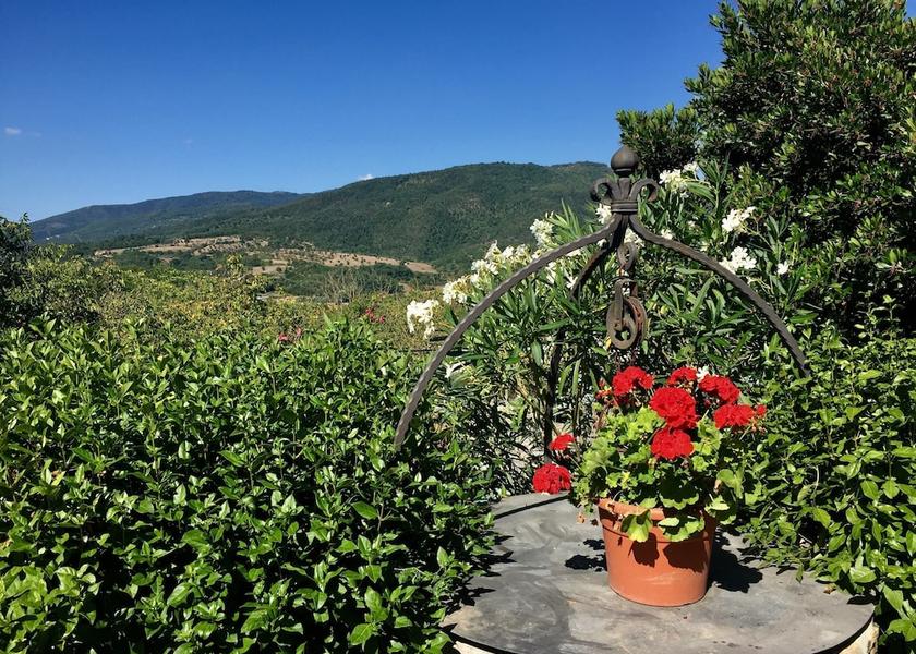 Tuscany Monterchi Garden