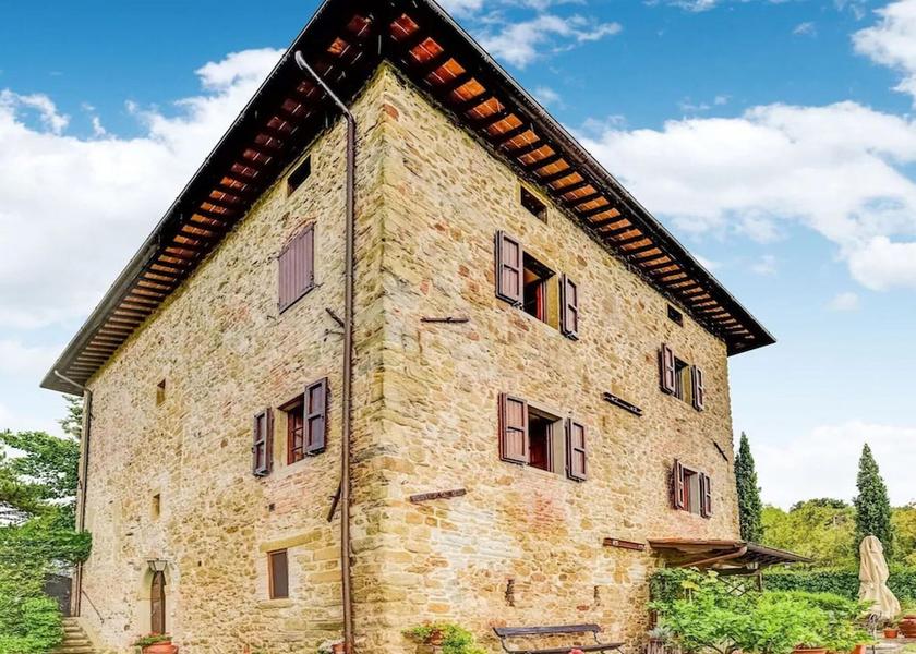 Tuscany Monterchi Exterior Detail