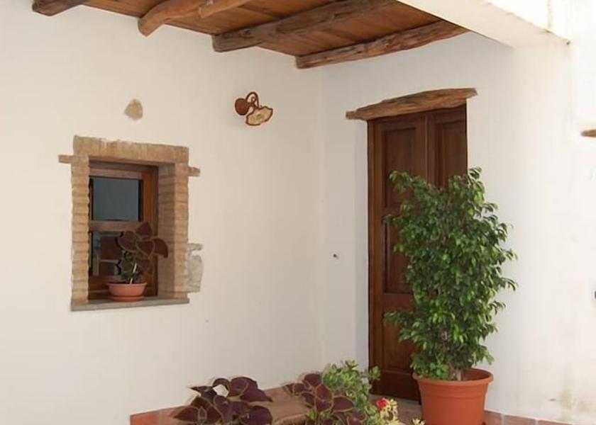 Sardinia Galtelli Interior Entrance