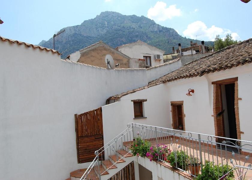 Sardinia Galtelli Exterior Detail