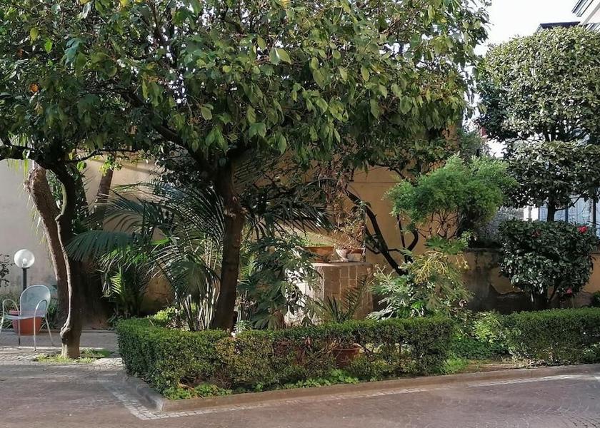 Campania Frattamaggiore Property Grounds
