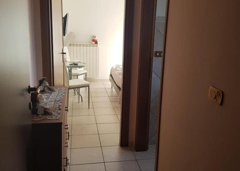 Lazio Fontechiari Interior Entrance