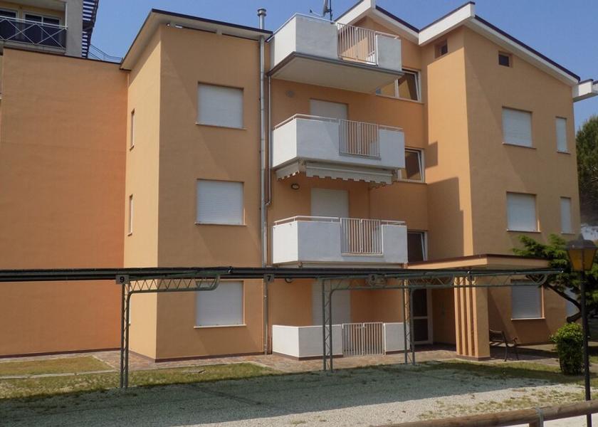 Veneto Eraclea Exterior Detail