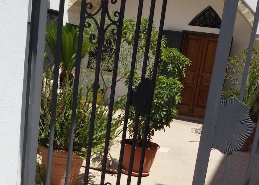 Puglia Copertino Exterior Detail