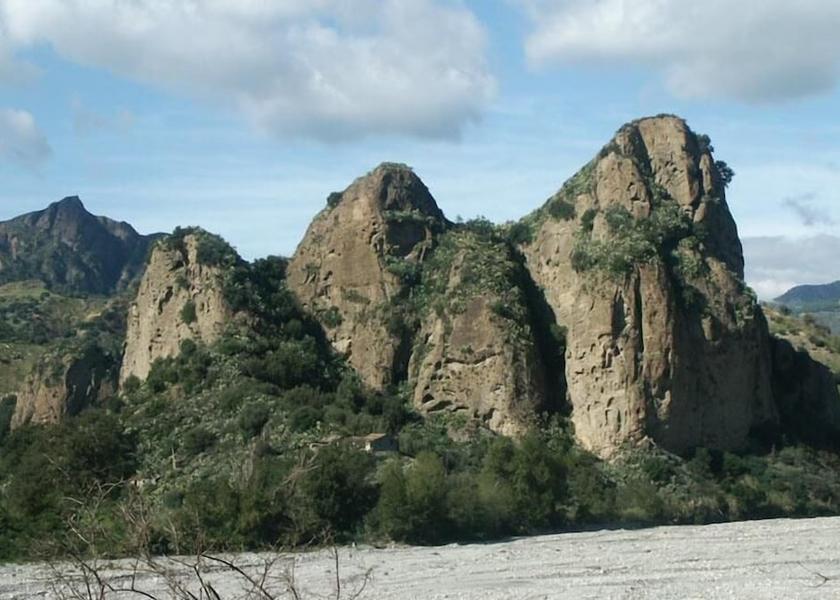 Calabria Condofuri Exterior Detail