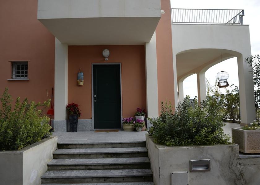 Calabria Condofuri Exterior Detail