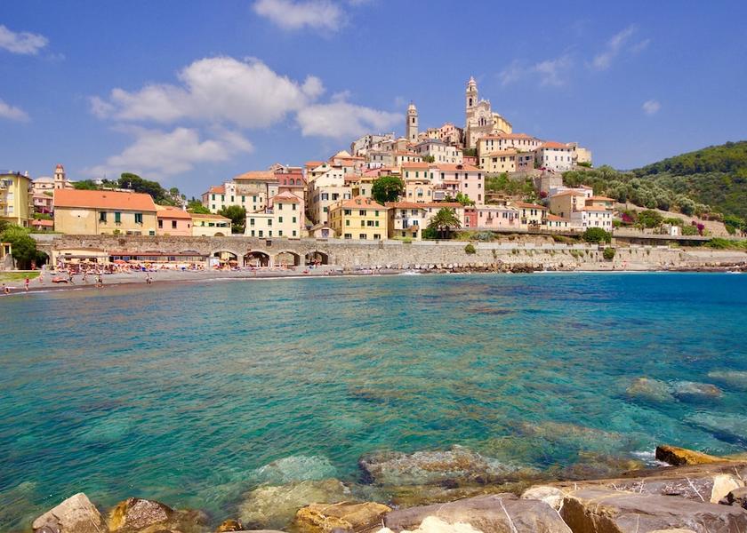 Liguria Cervo Exterior Detail
