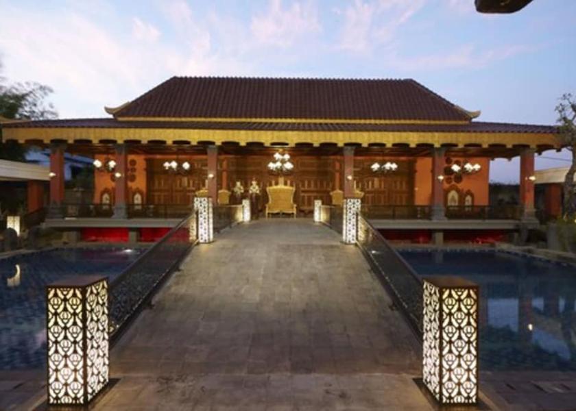 Central Java Colomadu Pool