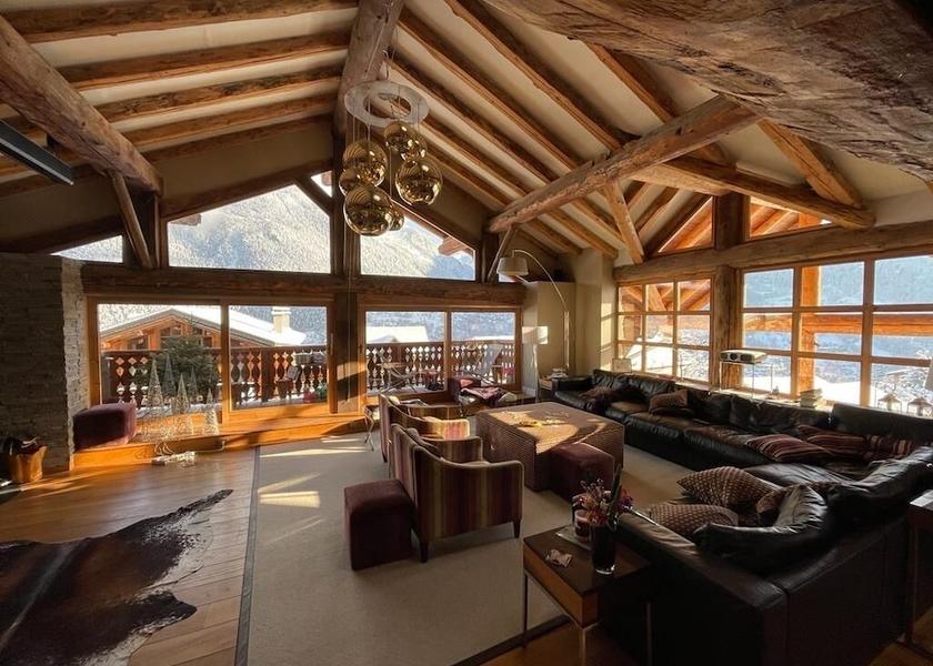 Auvergne-Rhone-Alpes Villaroger Reception