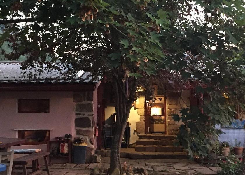 Nouvelle-Aquitaine Uhart-Cize Entrance