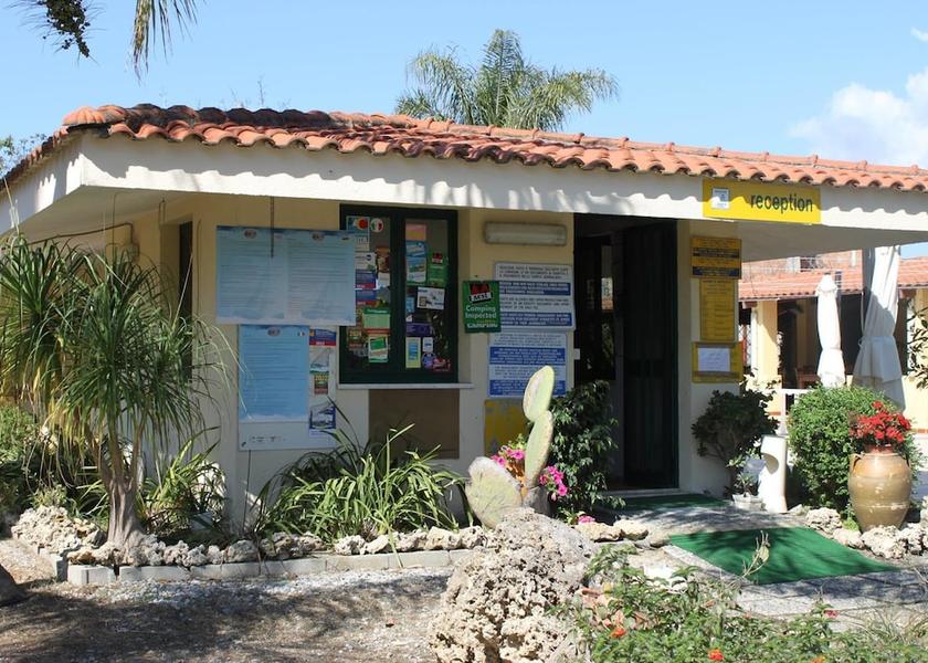 Calabria Caulonia Reception