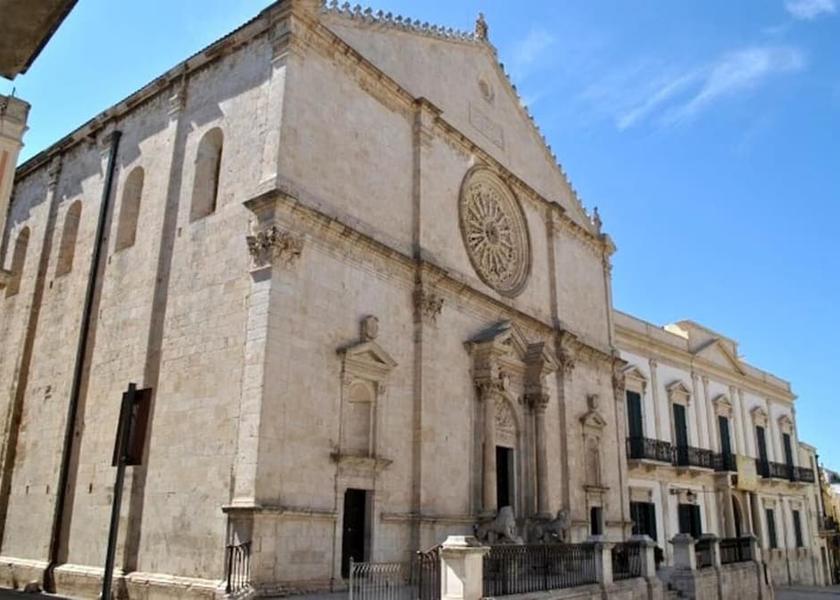 Puglia Acquaviva Delle Fonti Exterior Detail