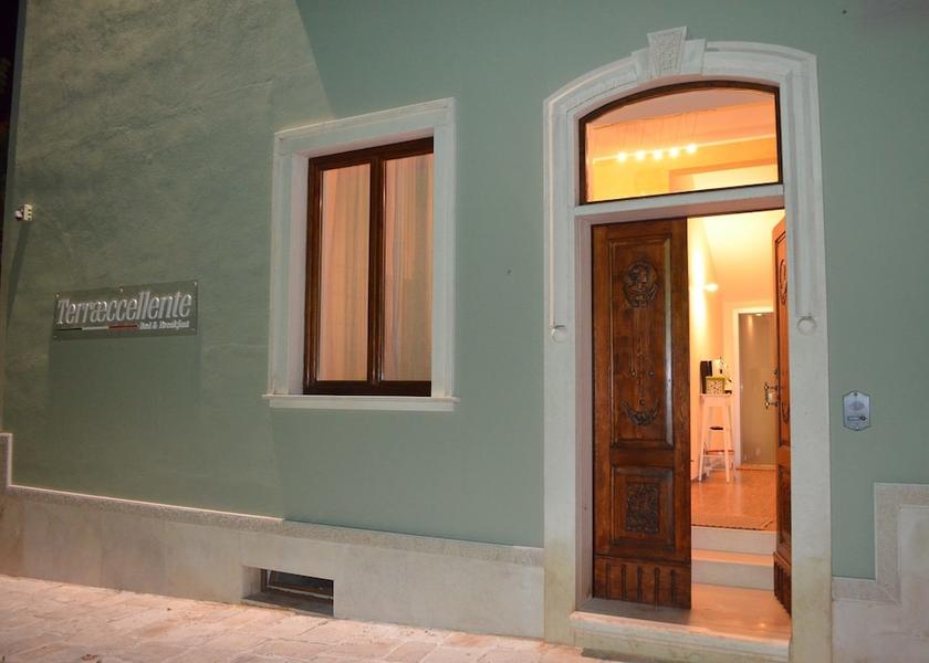 Puglia Acquaviva Delle Fonti Exterior Detail