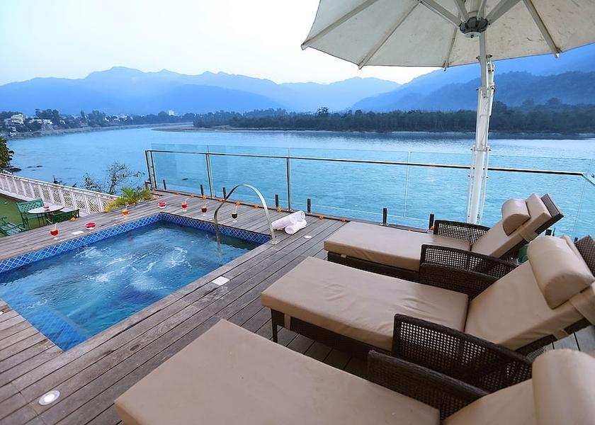 Uttarakhand Rishikesh Pool