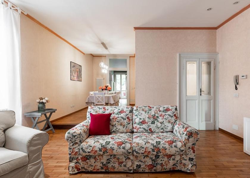 Lombardy Albese Con Cassano Room