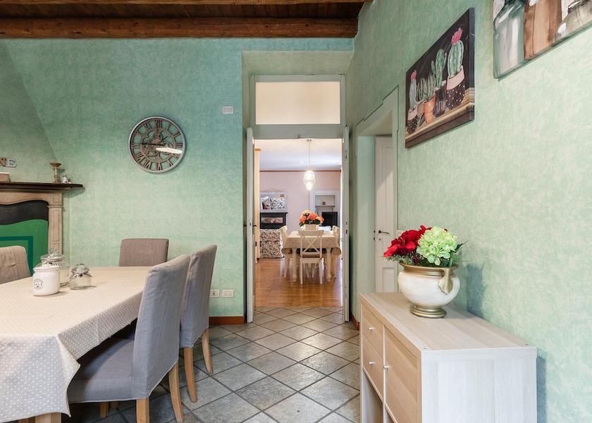 Lombardy Albese Con Cassano Room