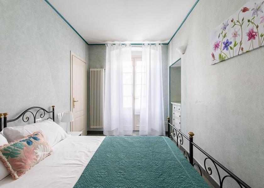Lombardy Albese Con Cassano Room