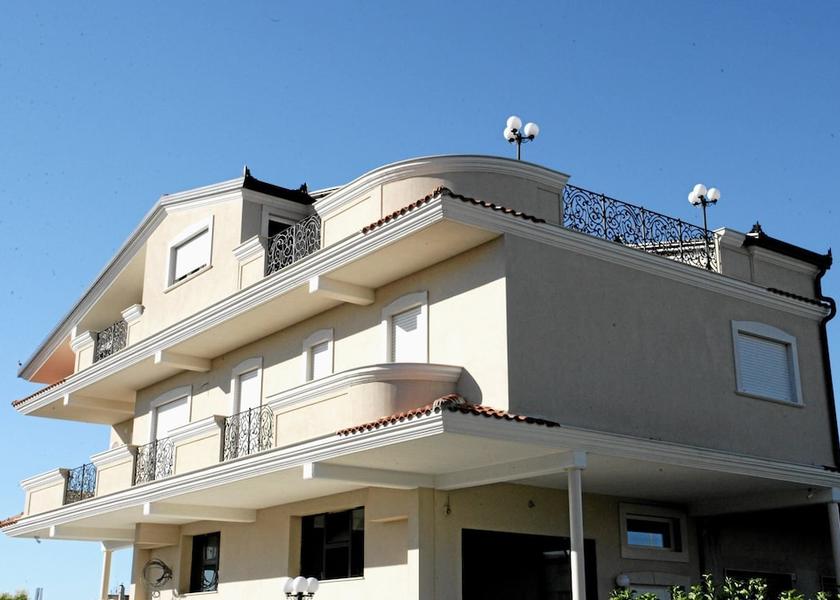Basilicata Venosa Facade
