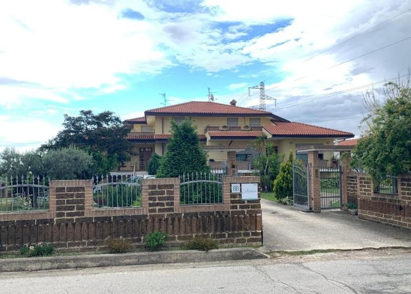 Abruzzo Tollo Exterior Detail