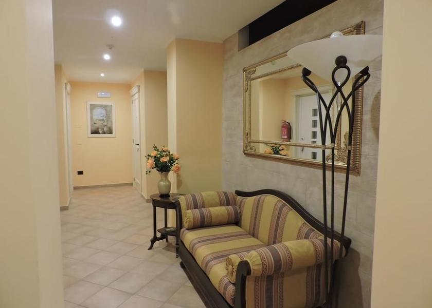 Calabria Taurianova Interior Entrance