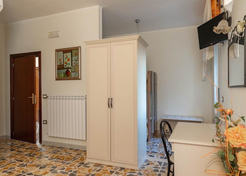 Campania Roccadaspide Interior Entrance
