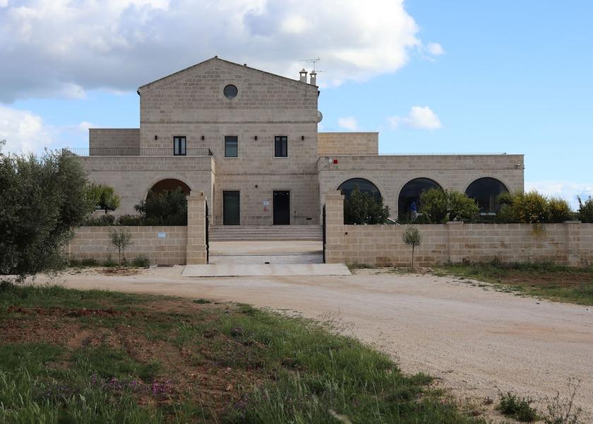 Puglia Palagianello Facade