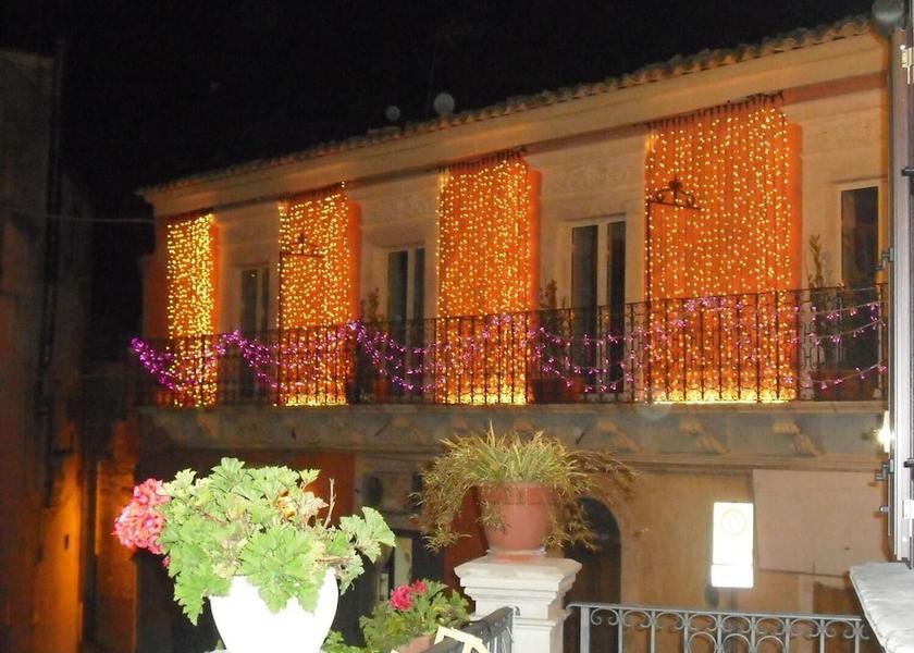 Sicily Monterosso Almo Exterior Detail