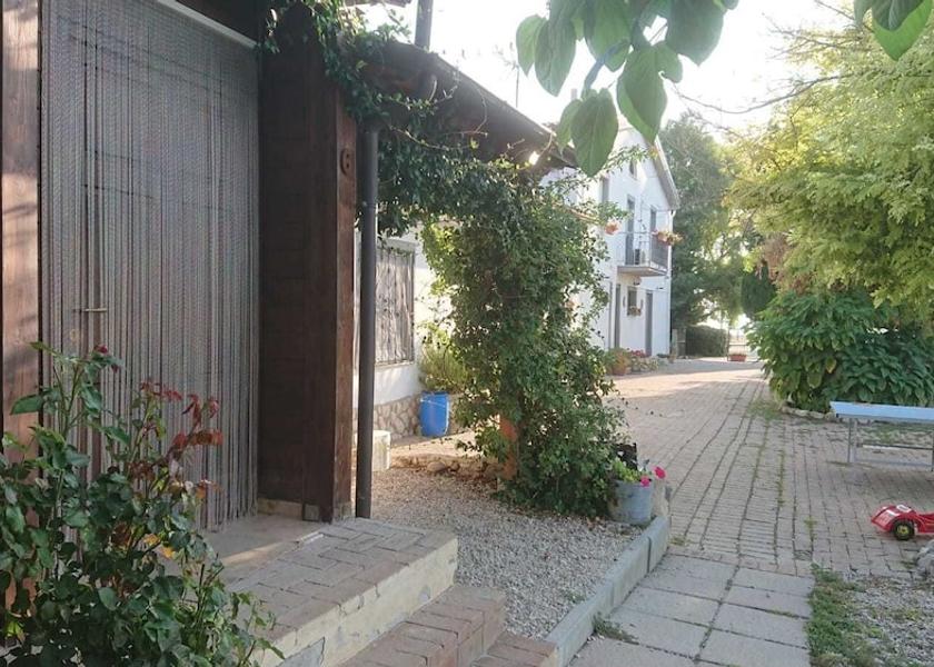 Molise Montenero Di Bisaccia Exterior Detail