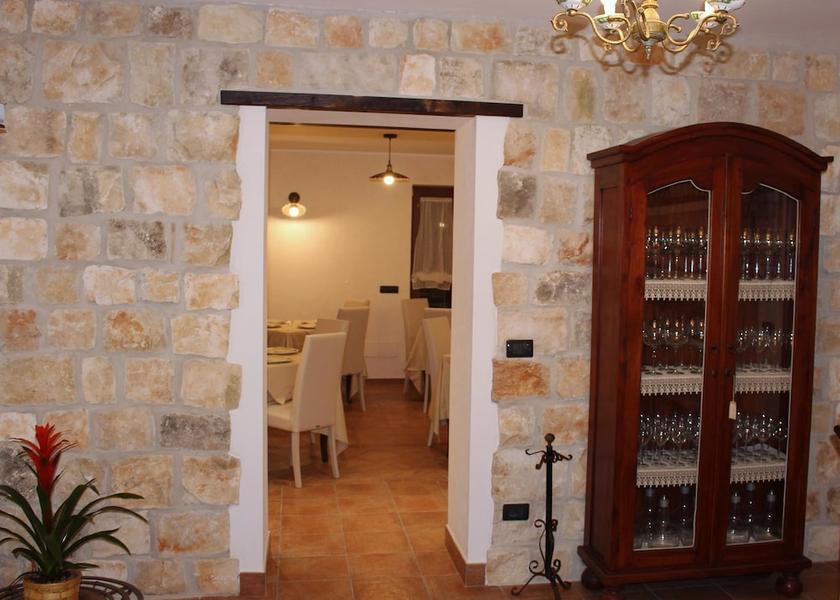 Campania Montemarano Interior Entrance