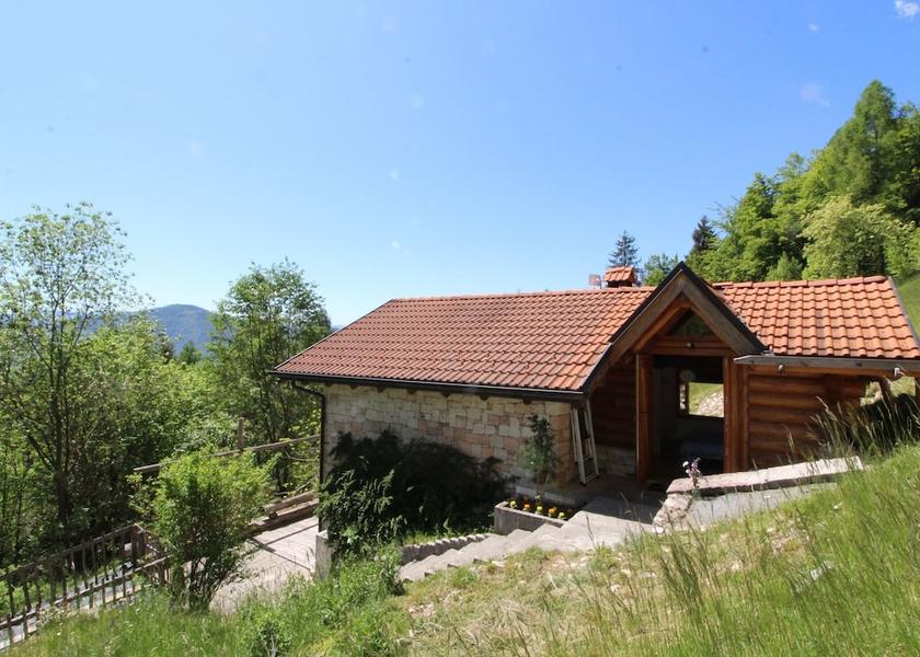 Veneto Lamon Exterior Detail