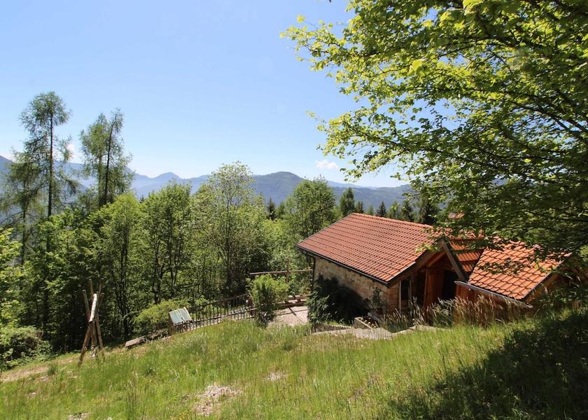 Veneto Lamon Exterior Detail