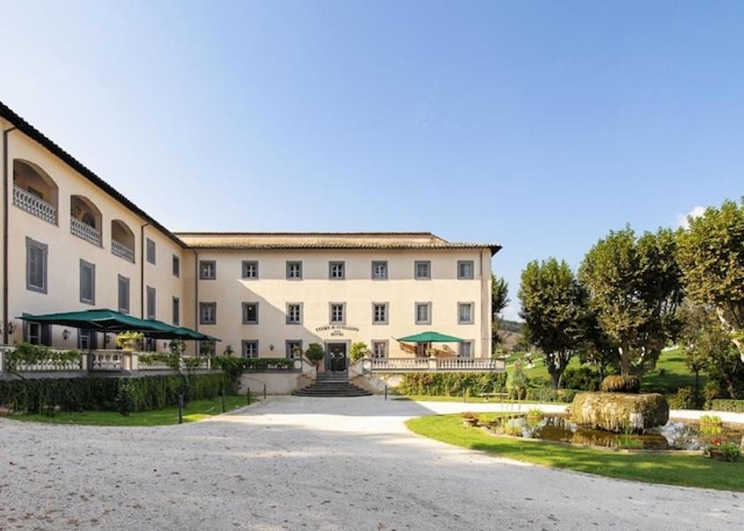 Lazio Canale Monterano Facade