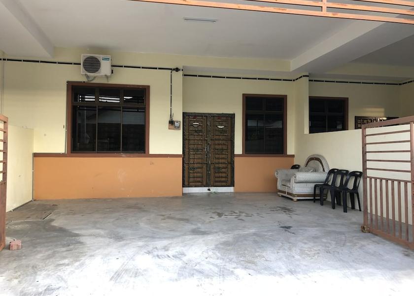 Pahang pekan Parking