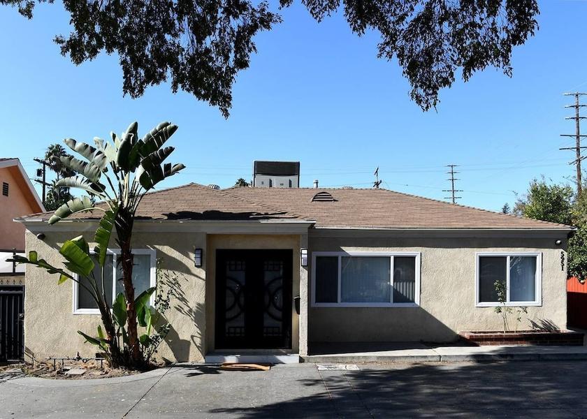 California north hollywood Exterior Detail