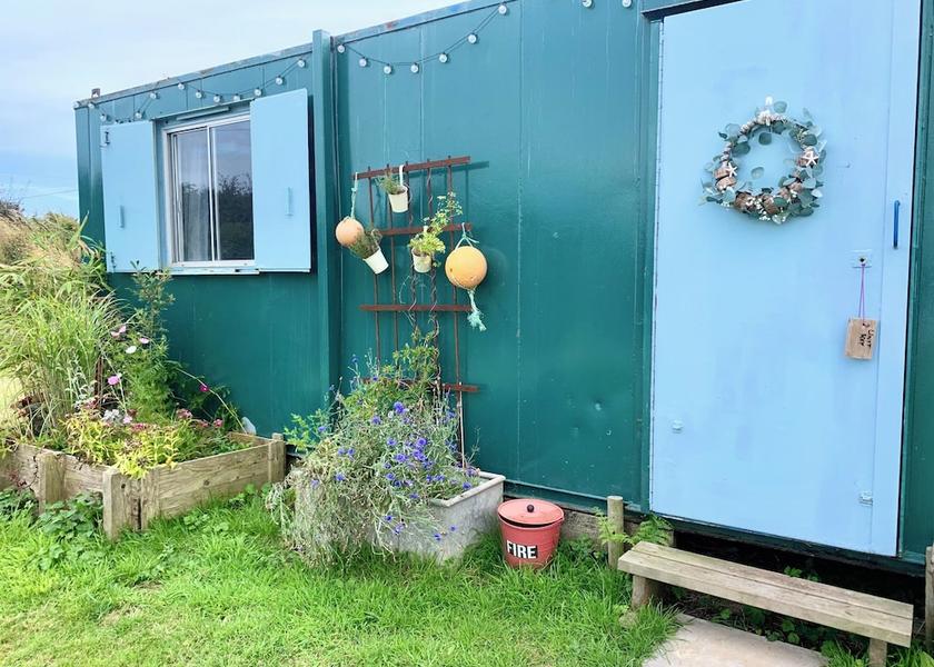 England Torpoint Exterior Detail