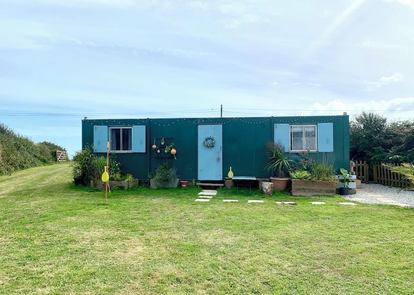 England Torpoint Exterior Detail