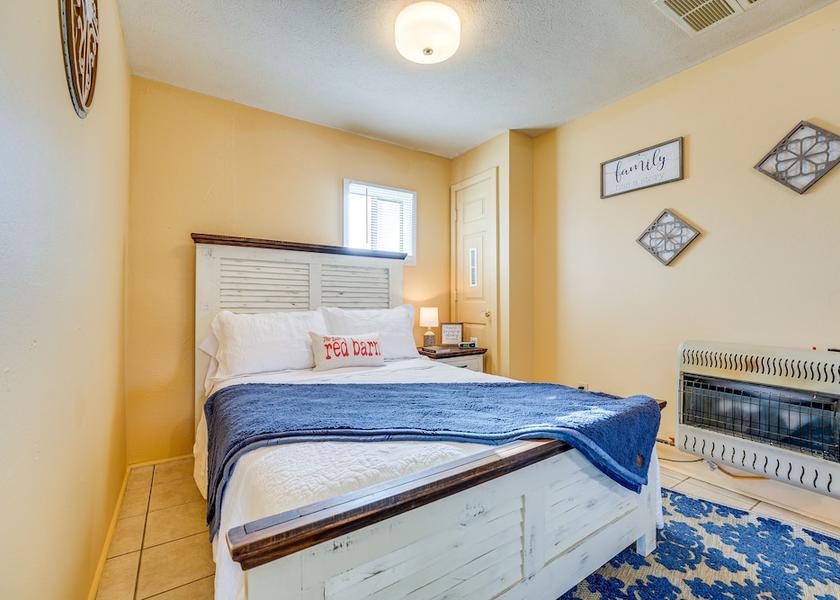 Virginia Berryville Interior Entrance