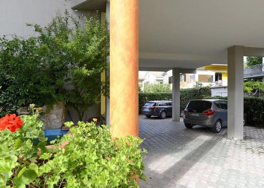 Abruzzo Tortoreto Exterior Detail