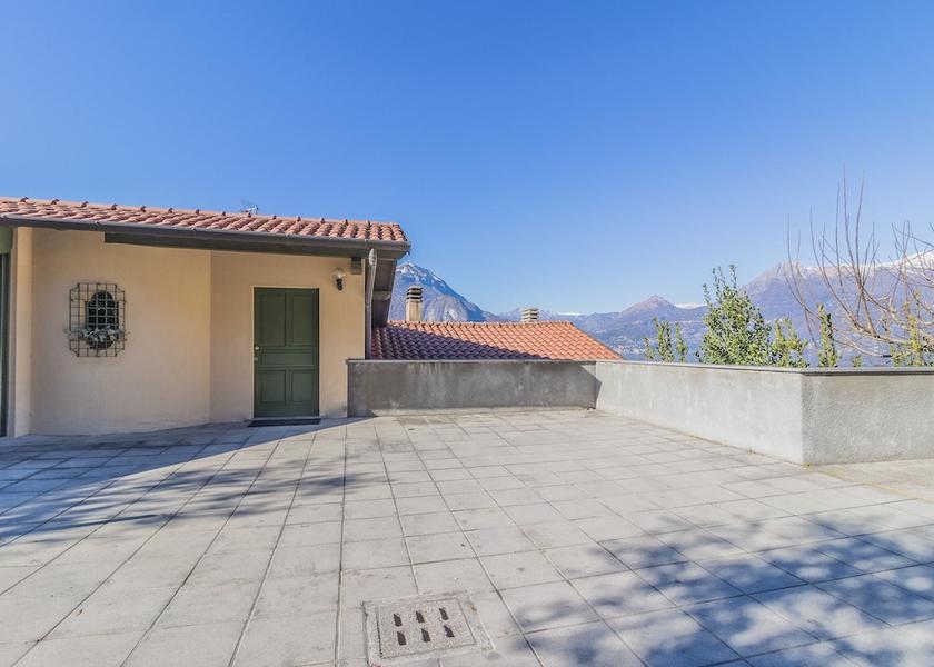 Lombardy Varenna Exterior Detail