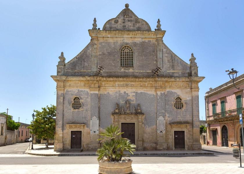 Puglia Ortelle Exterior Detail