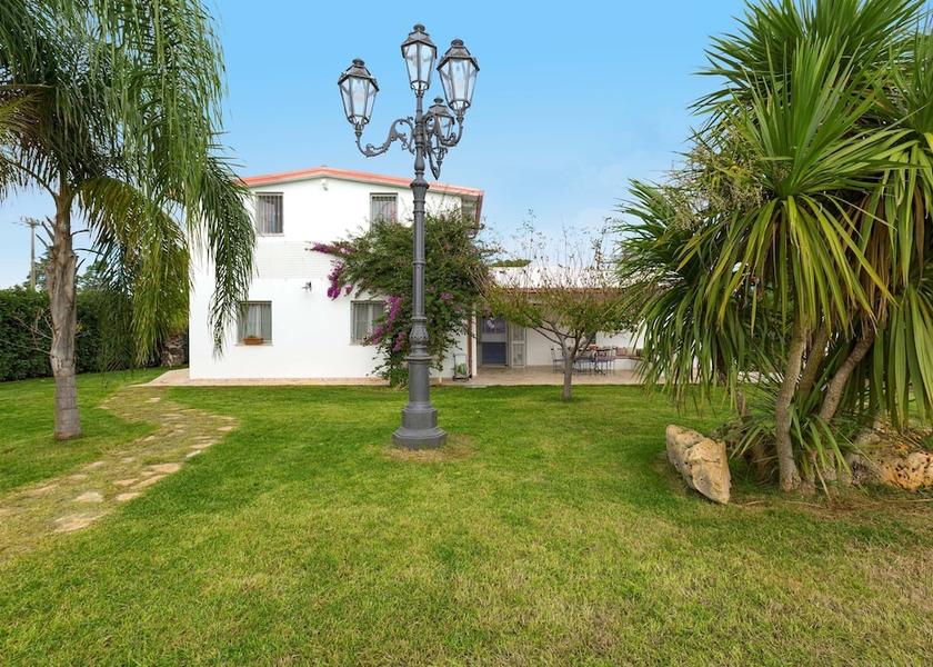 Puglia San Vito dei Normanni Property Grounds