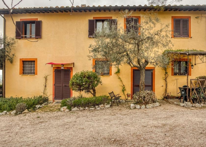 Umbria Montefalco Exterior Detail