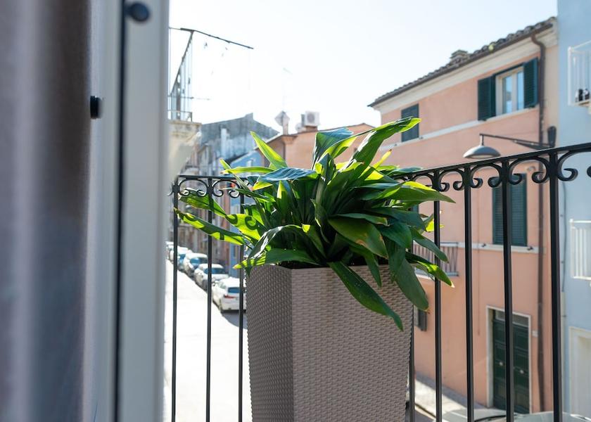 Marche San Benedetto del Tronto Exterior Detail