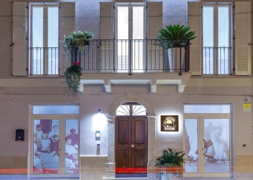 Marche San Benedetto del Tronto Exterior Detail