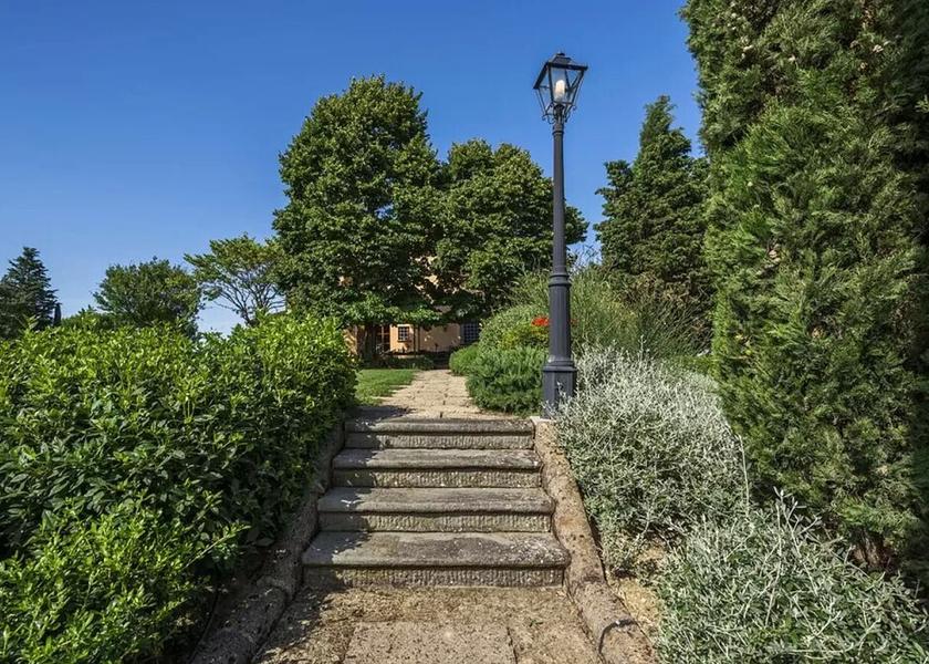 Tuscany San Miniato Garden