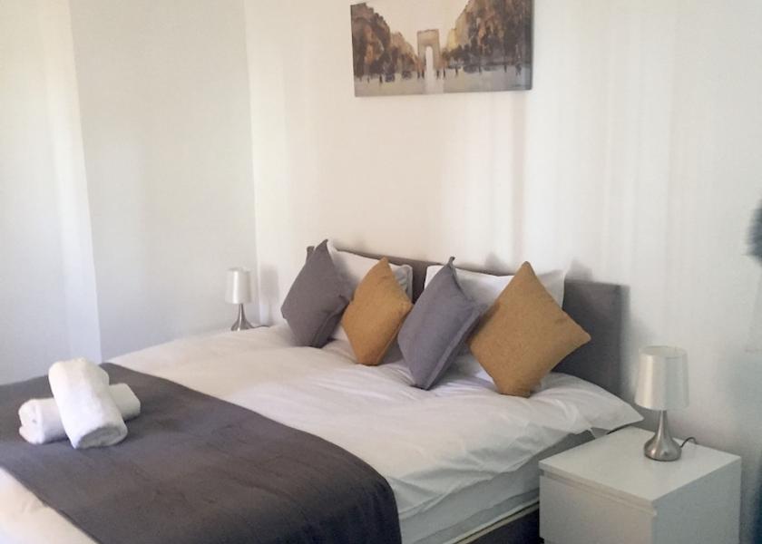 England Edgware Room